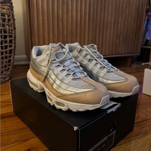 Unisex Nike Air Max Gray and Tan Sneakers
